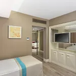Wome Deluxe Hotel 5*