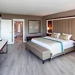 Hotel Wome Deluxe 5*