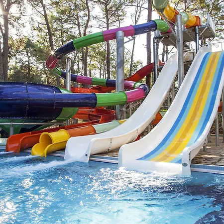 ومي ديلوكس - حلال شامل كليًا 5* أفسالاّر