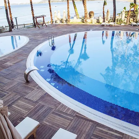 Отель Wome Deluxe