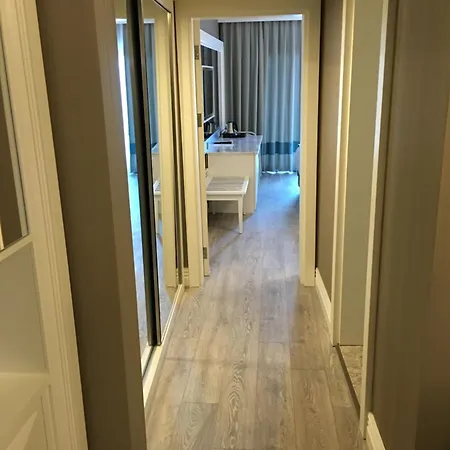 Отель Wome Deluxe 5*