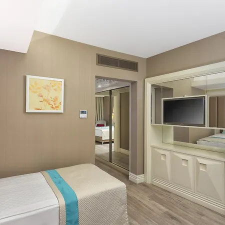 Wome Deluxe Hotel 5*