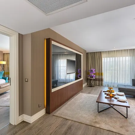 Wome Deluxe Hotel