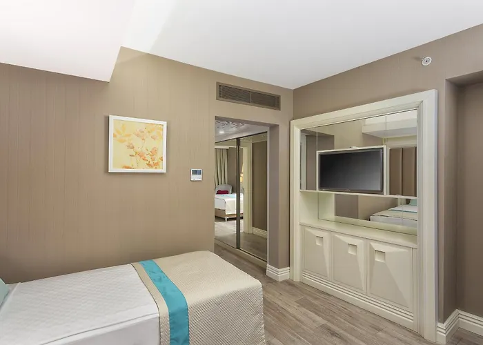 Wome Deluxe Hotel 5*
